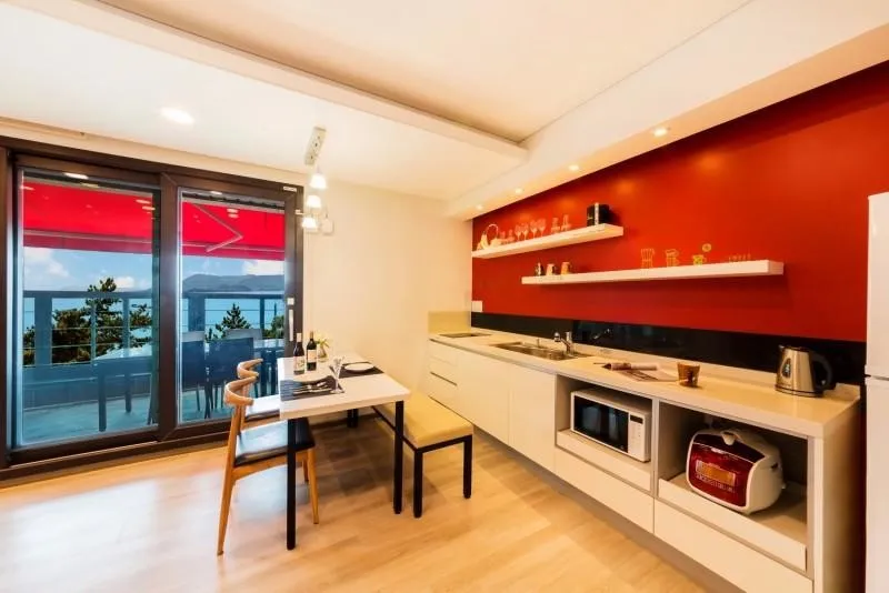 [Sacheon] Ocean view detached one-room pension with a swimming pool in front of the sea in Seopo-myeon 5