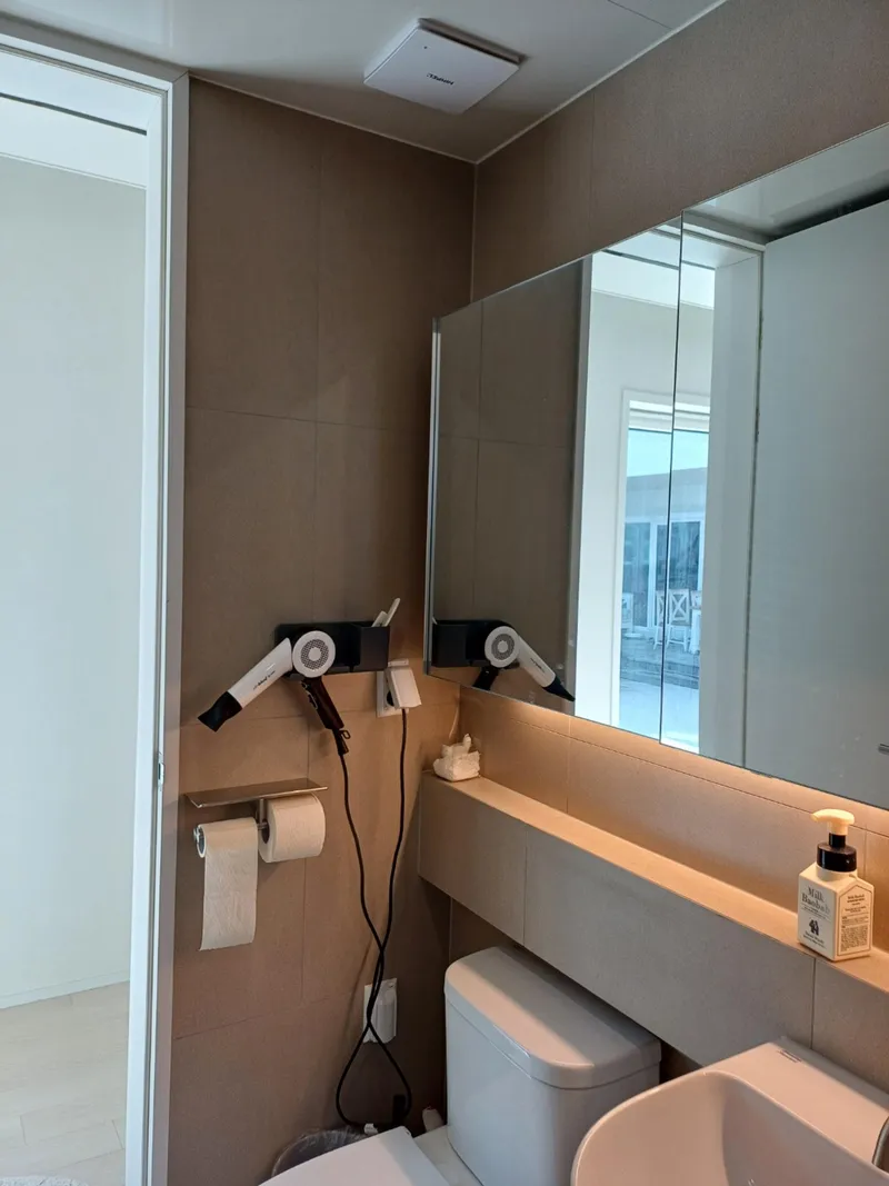 [Oedo 1-dong, Jeju][Jeju Oedo] Newly built two-story house with a swimming pool 27