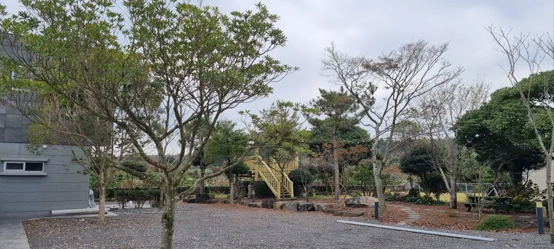[Gujwa, Jeju] Enjoying a fire pit on a private terrace/2nd floor one-room (Ville) 14