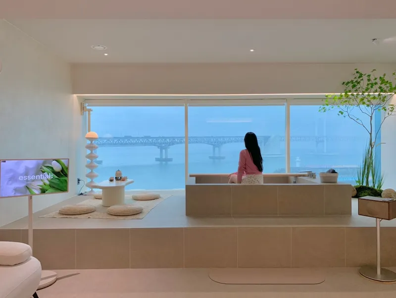 [Suyeong, Busan] Modern, indoor jacuzzi-style accommodation with a view of Gwangan Bridge 16