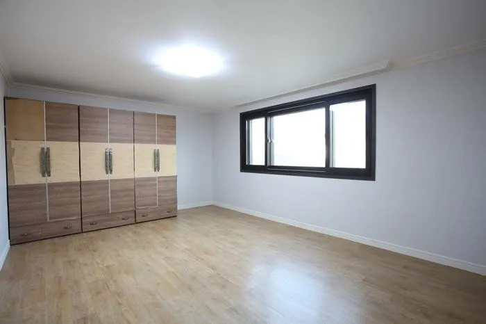 [Gijang, Busan] Three-room group pension with pet-friendly room #White Building 1st floor 7