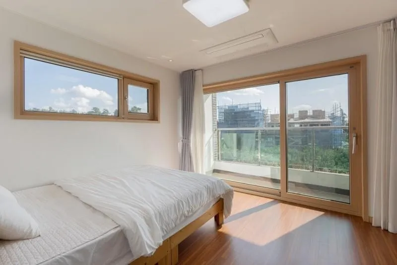 [Namwon, Seogwipo] 13 pyeong Flower Healing Pension, 5 minutes walk from the sea in the tangerine orchard in Namwon-eup 3