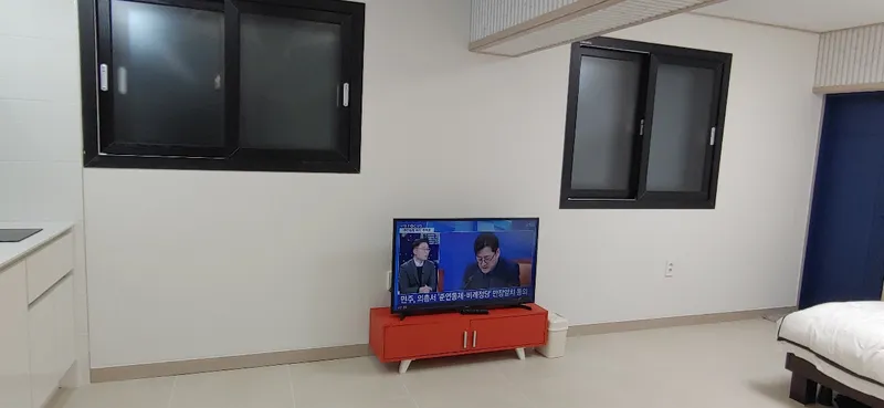 [제주 구좌] 평대 해변이 120미터, 돌담이 정겨운 마을안 신축 농가주택 B동 17