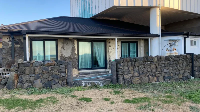 [Aewol, Jeju] Aewol sea front #Ocean view #Old house #Stone house #Family room #Independent house #Workation 57