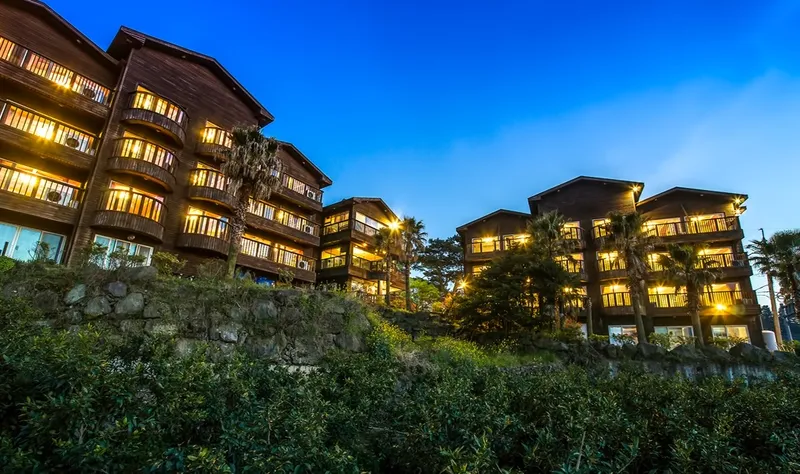 [Aewol, Jeju] “Special price” Jeju Aewol, ocean view, full option, view restaurant 35 pyeong 302 25