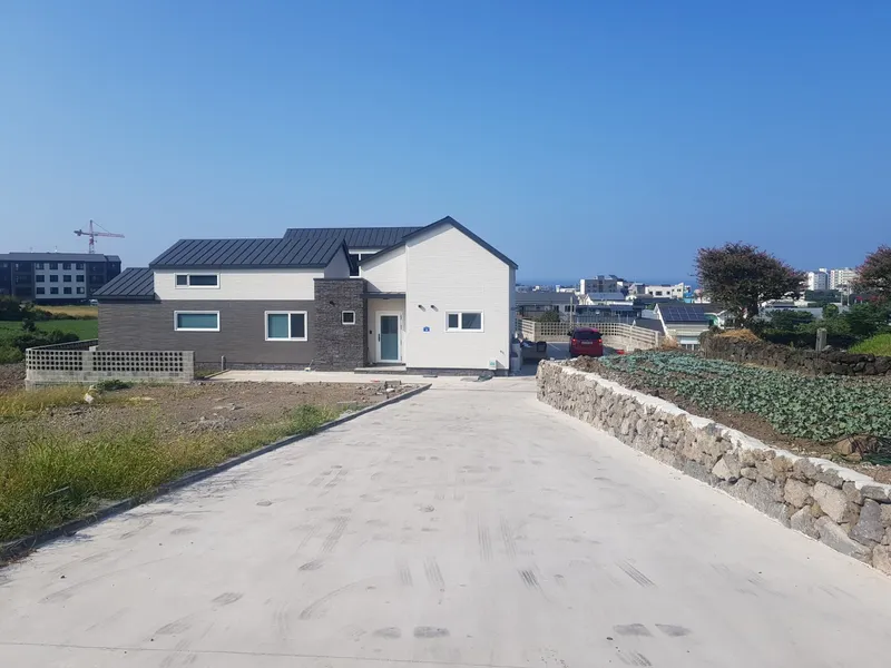 [Oedo 1-dong, Jeju][Jeju Oedo] Newly built two-story house with a swimming pool 17