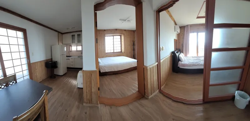 [Hogeun-dong, Seogwipo] Beomseom Ocean View, Rooftop Accommodation with a Great View, 2nd Floor, Room 203 (Two Rooms) 6