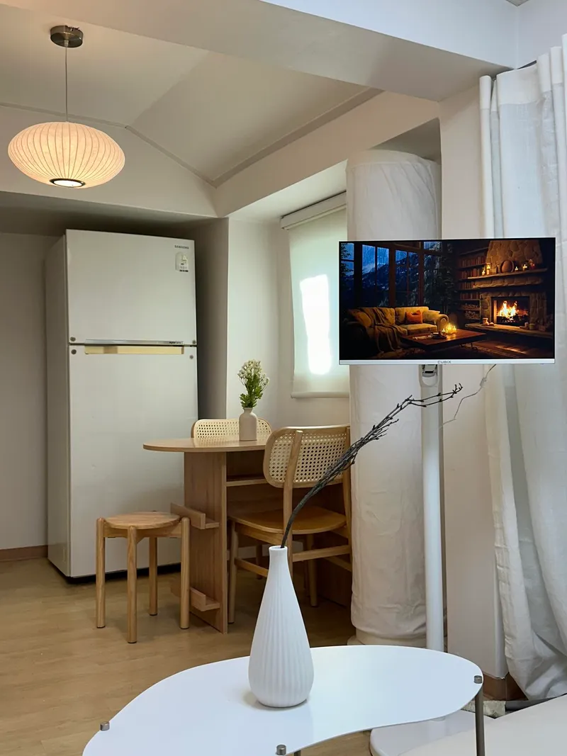 [Mapo, Seoul] Two-room apartment 5 minutes walk from Sinchon Station 3
