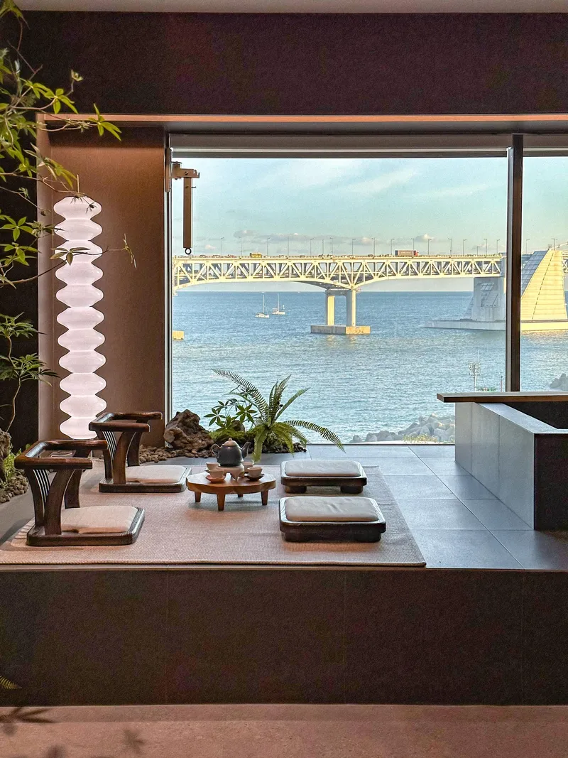 [Suyeong, Busan] Modern, indoor jacuzzi-style accommodation with a view of Gwangan Bridge 4