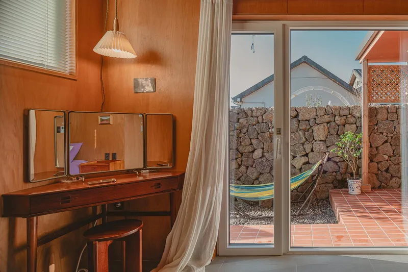 [Gujwa, Jeju] 4 minutes walk from the sea in Woljeong-ri, Jeju Doldam Yard, Bulmyeong Brazier 12