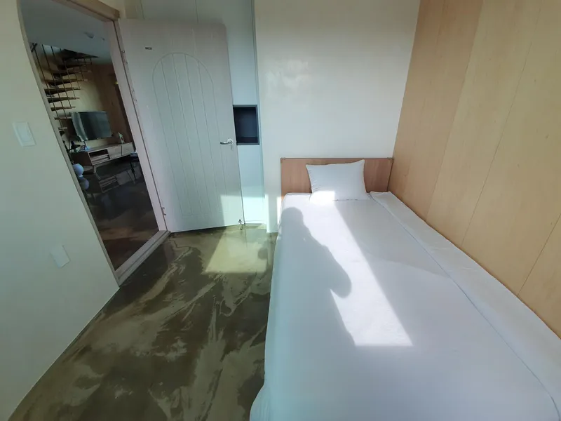 [Jocheon, Jeju] White (duplex) with a view of the sea and mountains 15