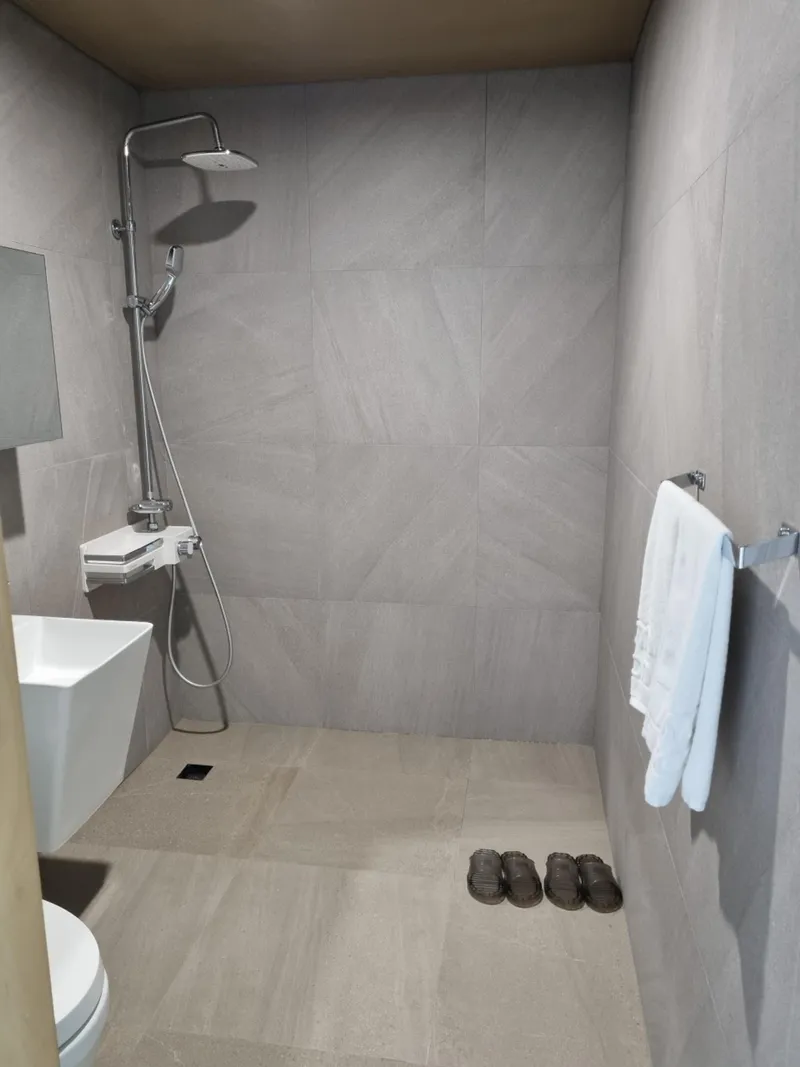 [Jocheon, Jeju] White (duplex) with a view of the sea and mountains 19