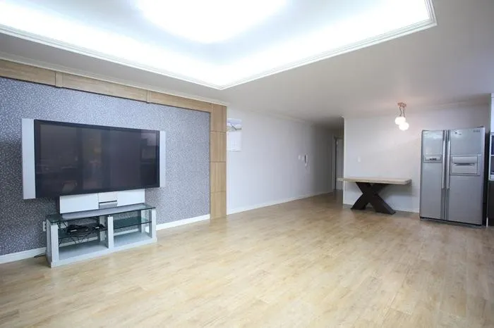[Gijang, Busan] Three-room group pension with pet-friendly room #White Building 1st floor 12