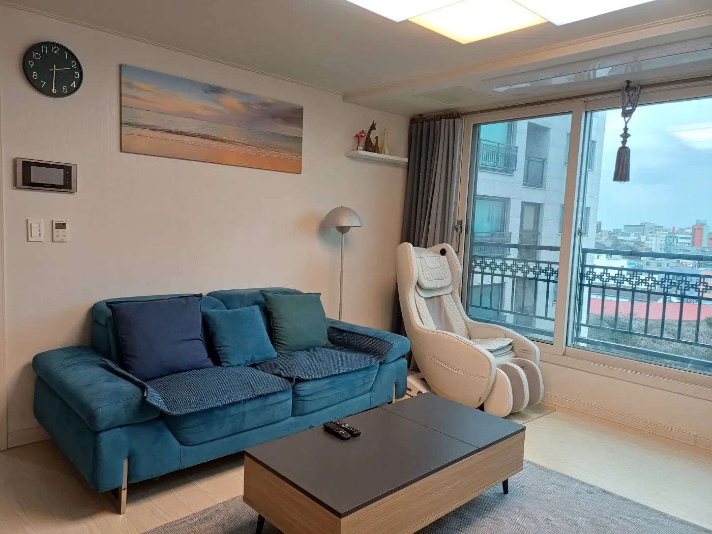 Jocheon-eup Ocean-View Three-Bedroom House