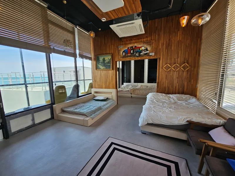 [Gijang, Busan] European-style two-room private pension #3 bathrooms #2 shower rooms 25