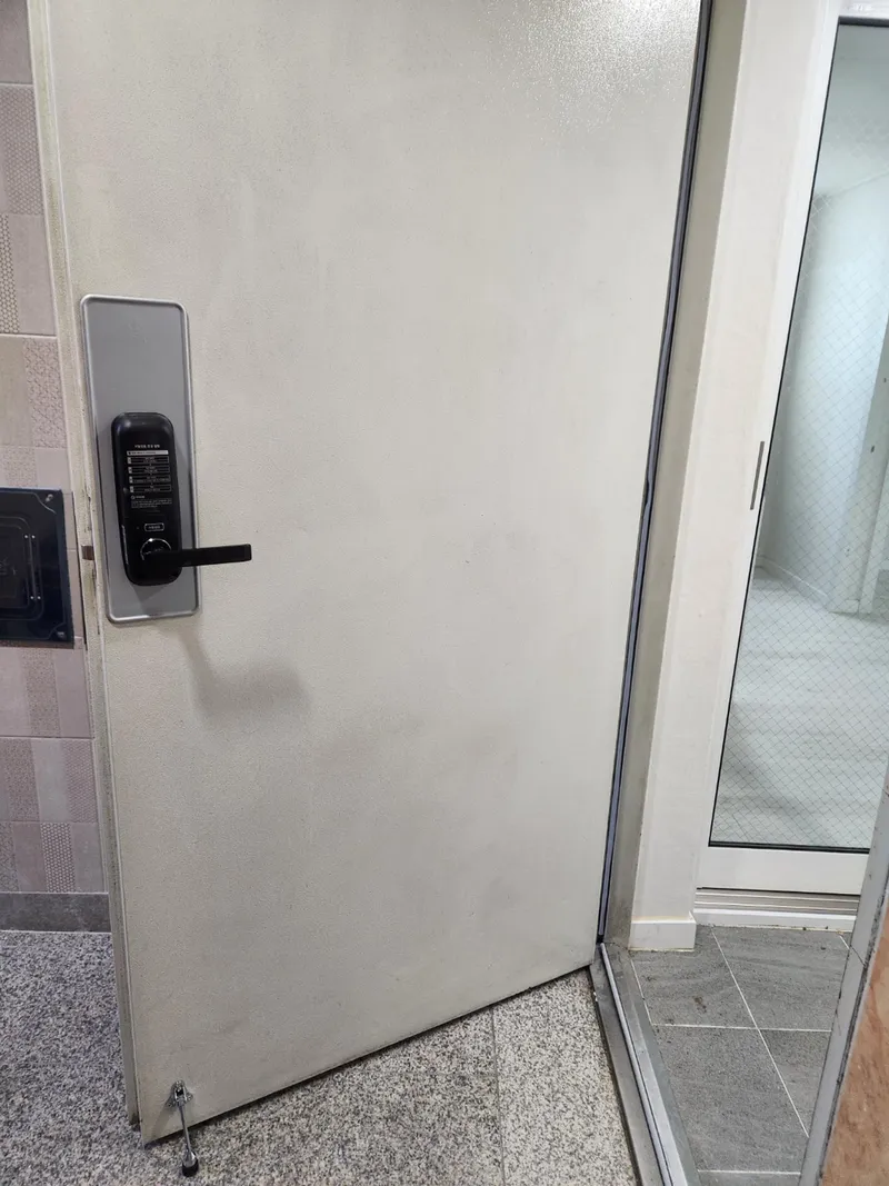 [Seo-gu, Daejeon][Daejeon Galma-dong] Large TV Queen Bed Dryer #PetFriendly 19