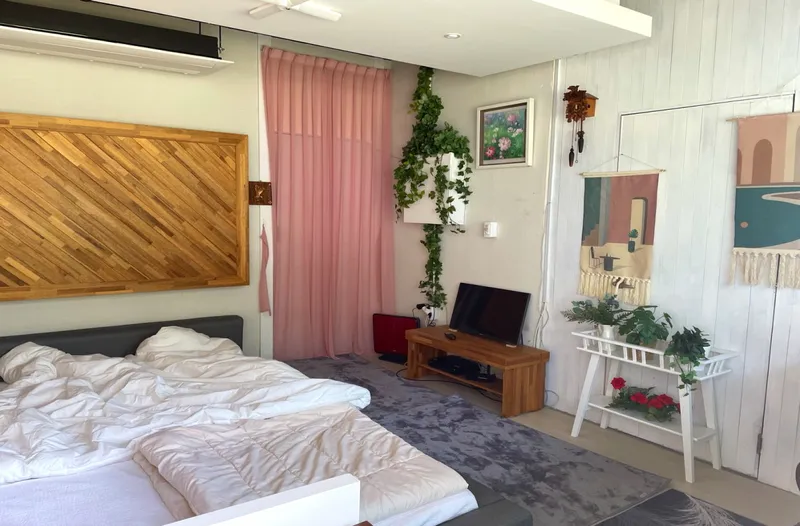 [Gijang, Busan] European-style two-room private pension #3 bathrooms #2 shower rooms 40