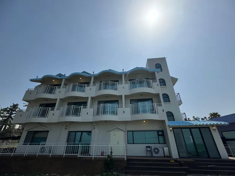 [Aewol, Jeju][Aewol large accommodation] Accommodation for up to 8 people #duplex #ocean view #Aewol sea #beam 18