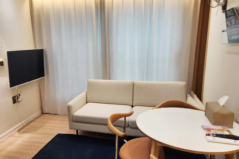 [Yangcheon, Seoul][Mok-dong - Max. 4 / Pets Allowed] 5-minute walk from Lines 2 & 5 / Free Parking 16