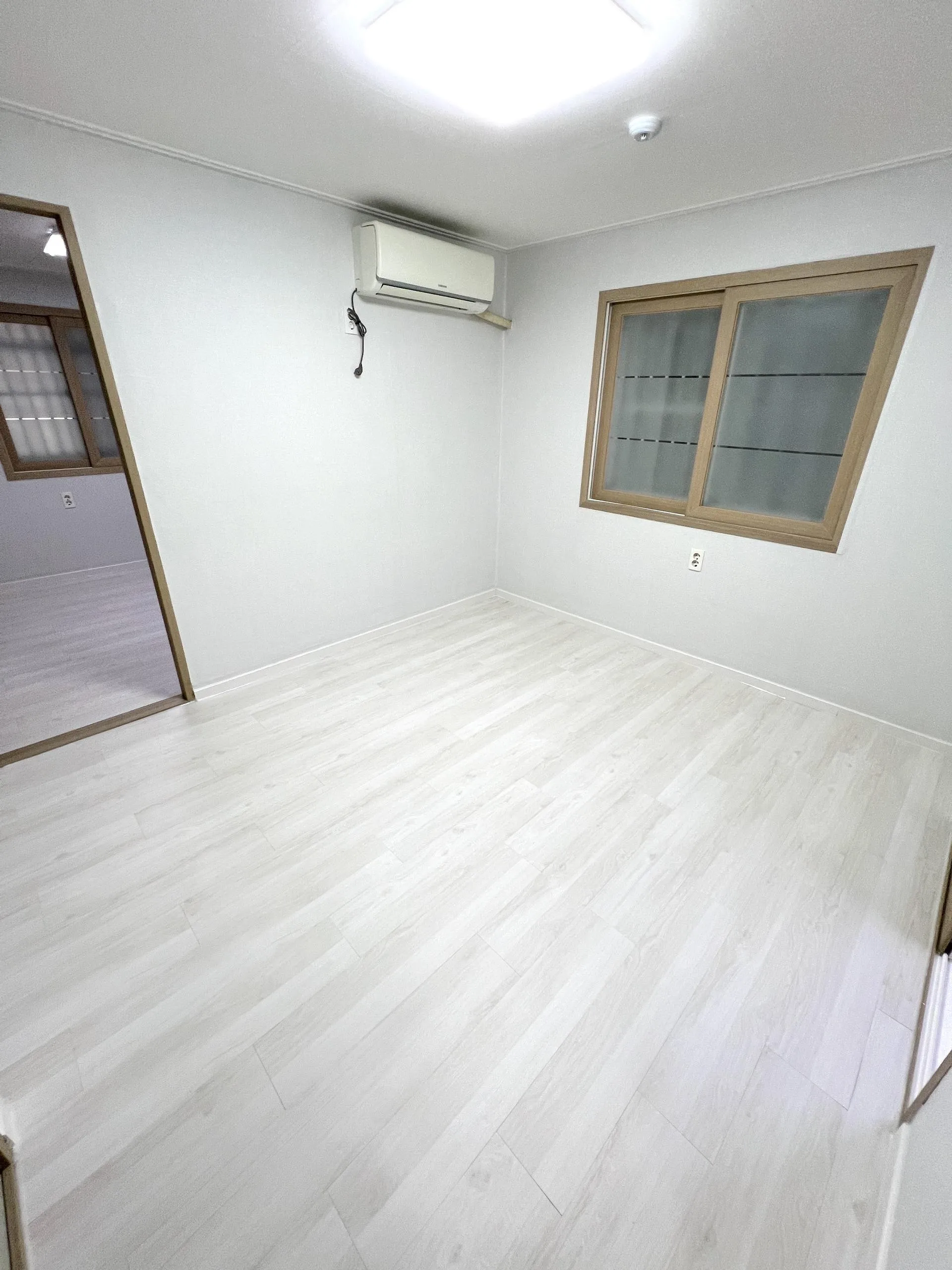 Yeonsan-dong Transit-Friendly Studio