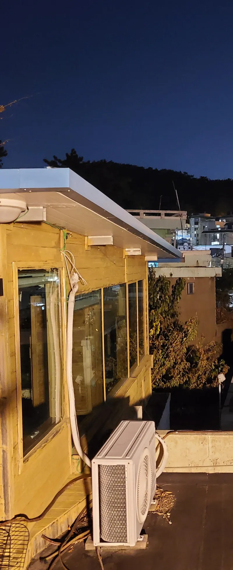 [부산 동구][부산 동구)하늘노래방ㅡ영화촬영지 전체편백 바베큐 반려견1,2층분리가능 22
