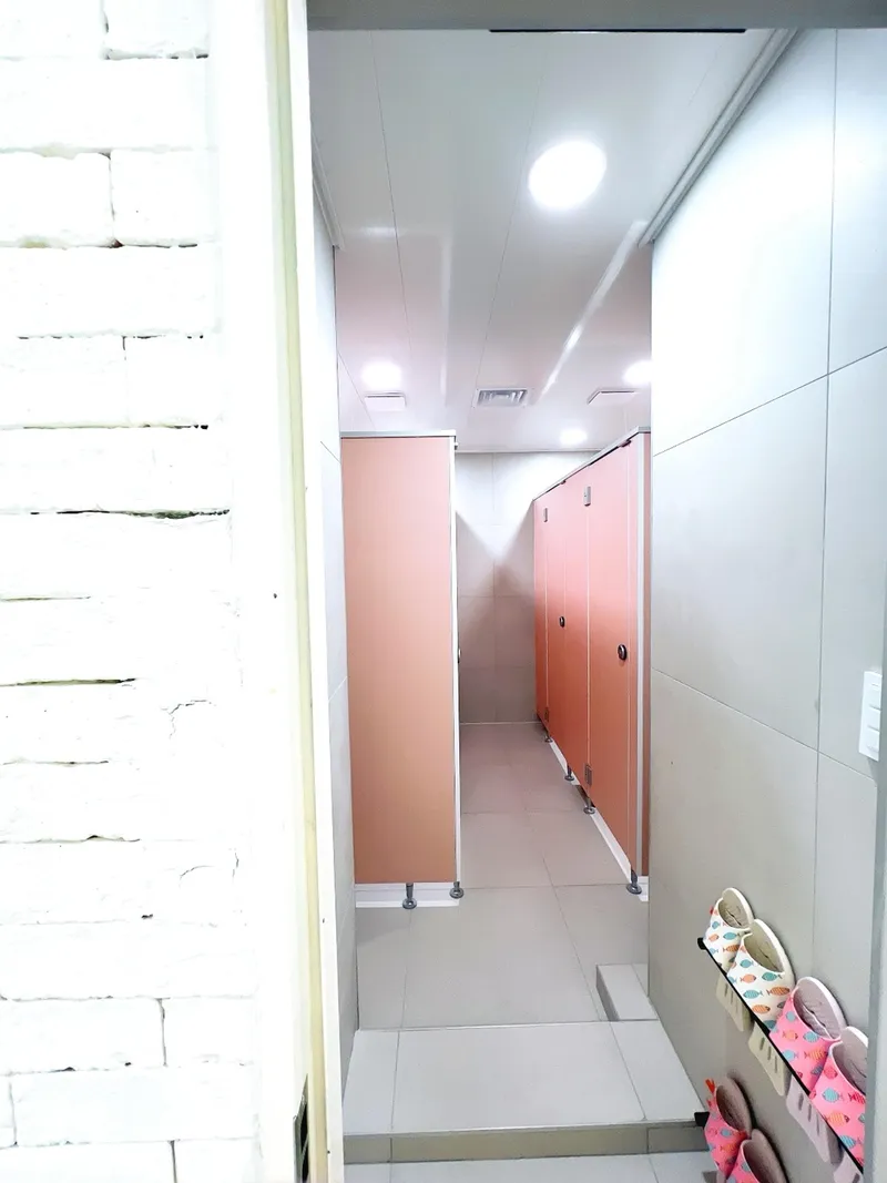 [Seongnam][Bundang] 10 minutes from Pangyo, 1 minute from Seohyeon Station, women-only studio apartment 23