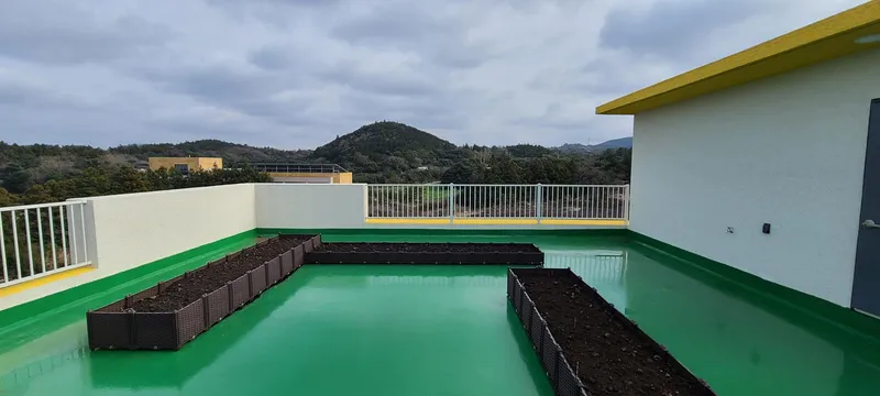 [제주 구좌] 조용한 힐링되는 투룸 브랜드뉴 타운하우스2층 개인옥탑텃밭 34