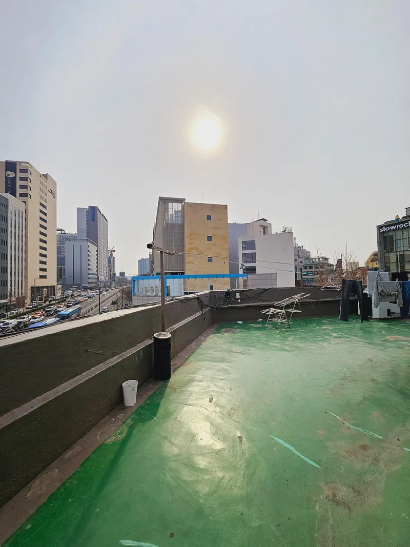 [Mapo, Seoul] Clean, affordable accommodation 3 minutes from Hapjeong Station/Women-only 12