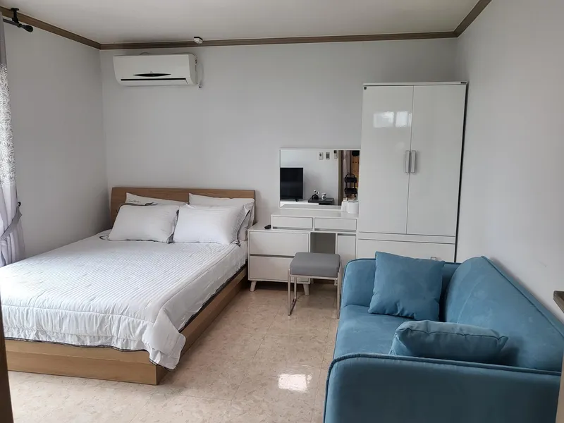 [제주 해안동] 공항차량15분 2층 분리형원룸 오션뷰 깨끗한갤러리숙소 2