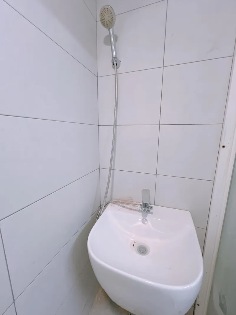 [Seongnam][Bundang] 10 minutes from Pangyo, 1 minute from Seohyeon Station, women-only studio apartment 13