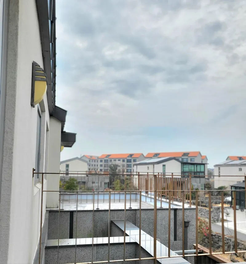[제주 애월] #넓은 독채 #잔디마당 #바베큐데크 #복층 #가까운오름 2 71