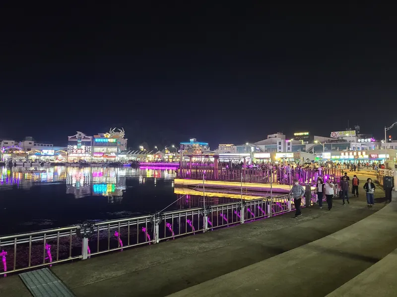 [Sokcho][Sokcho Joyang-dong] Lake view hot spring sauna swimming pool quiet top floor rooftop downtown 25