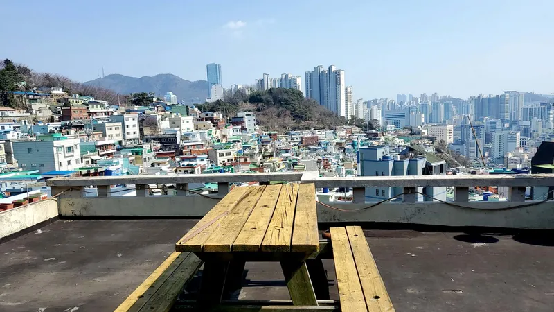 [부산 동구][부산 동구)하늘노래방ㅡ영화촬영지 전체편백 바베큐 반려견1,2층분리가능 46