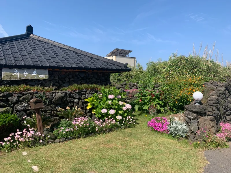 [Hangyeong, Jeju] Right in front of Panpo Port, a quiet and pretty traditional house, Doldamjip (Wonangchae) 44
