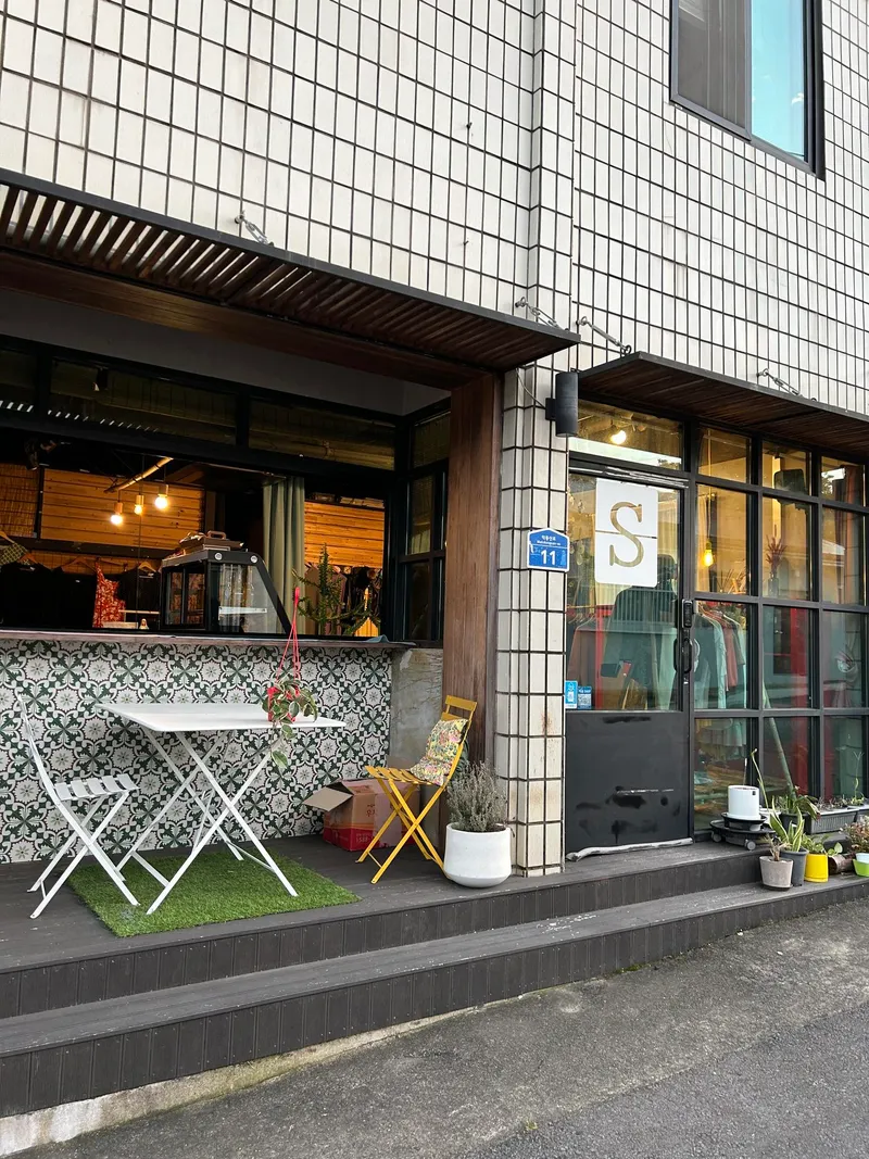 [Hogeun-dong, Seogwipo] Ocean View Jeju Emotional Accommodation #Convenient Transportation #Stone Wall #Premium #Emotional Accommodation 73