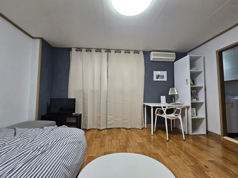 [Mapo, Seoul] Hongdae Exit 6 Fully Furnished Studio Officetel 403 27