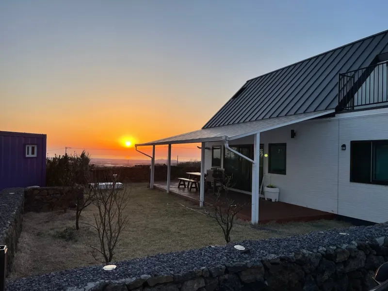 [Hallim, Jeju] Haha House #Single-family home #2nd floor #Comfortable #Sunset restaurant #Infant and toddler #Stone wall #Yard 30