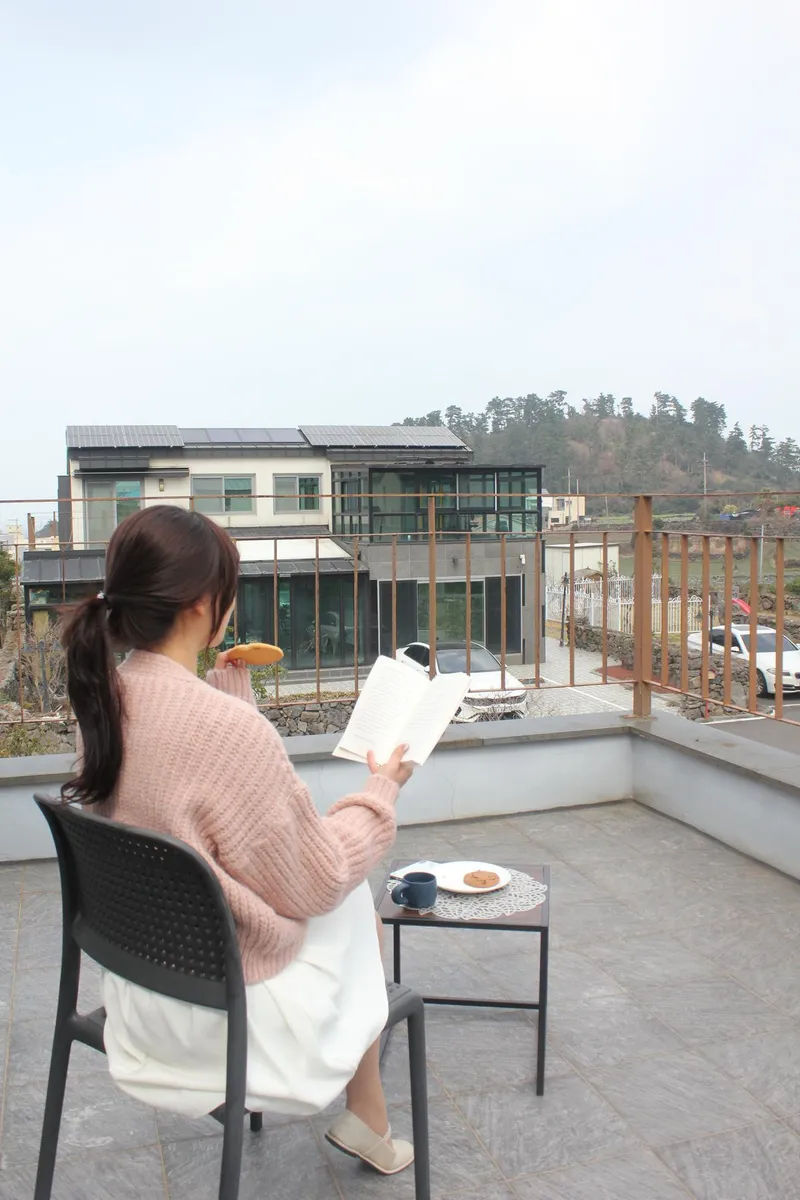 [제주 애월] #넓은 독채 #잔디마당 #바베큐데크 #복층 #가까운오름 3 82