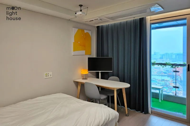 [Sokcho][Moonlight_Sokcho] 22nd floor high floor/Ocean & city view/5 min walk from Central Market 12