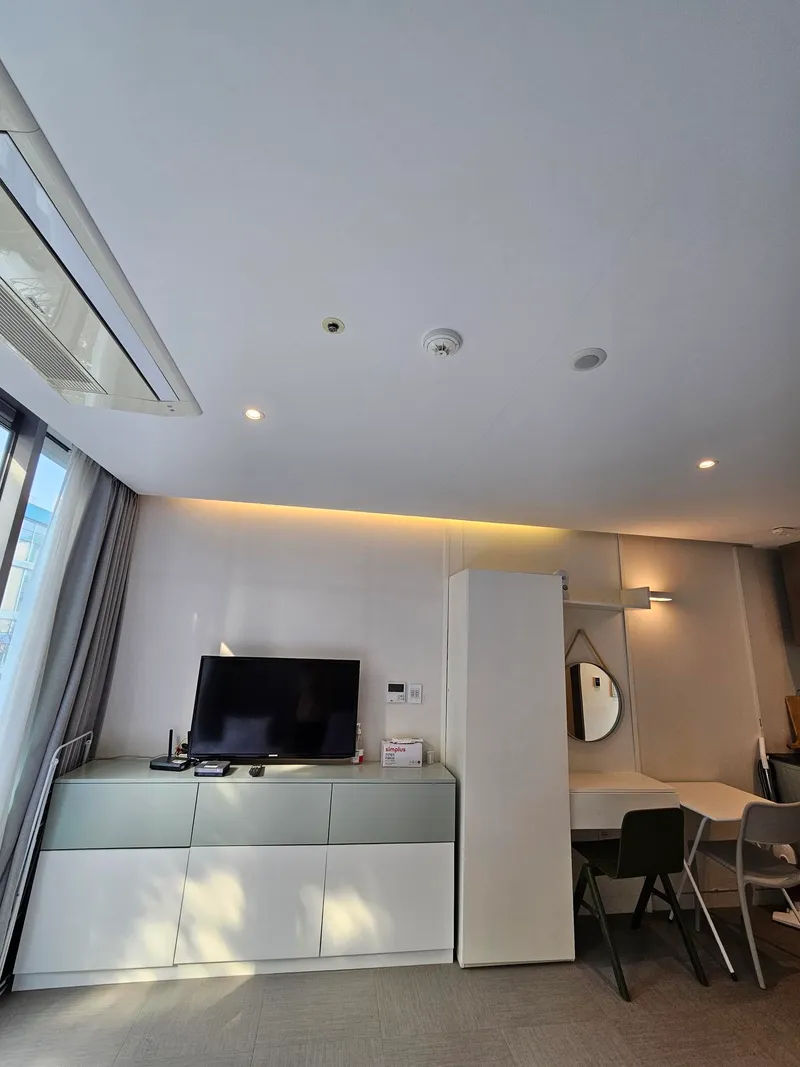 [Topyeong-dong, Seogwipo] P2 Taktwin Full-length glass healing twin bed half-forest forest forest forest view 18