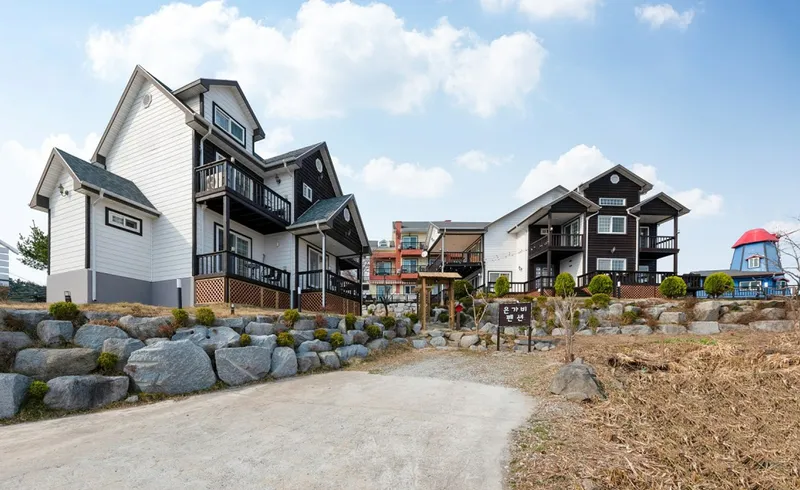 [Gangneung] Gangneung Family Pension, Pet-friendly Pension within 5 minutes walk of Sungeut Beach, Room #103 21
