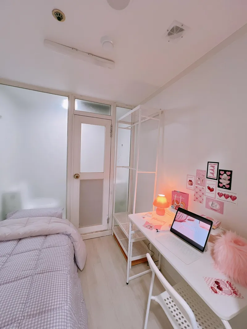[Seongnam][Bundang] 10 minutes from Pangyo, 1 minute from Seohyeon Station, women-only studio apartment 8