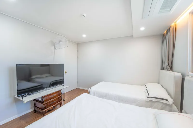 [Yeongjong, Incheon] Within 5 minutes walk from Yeongjongdo Unseo Station #Chandelier #Dogs allowed 18