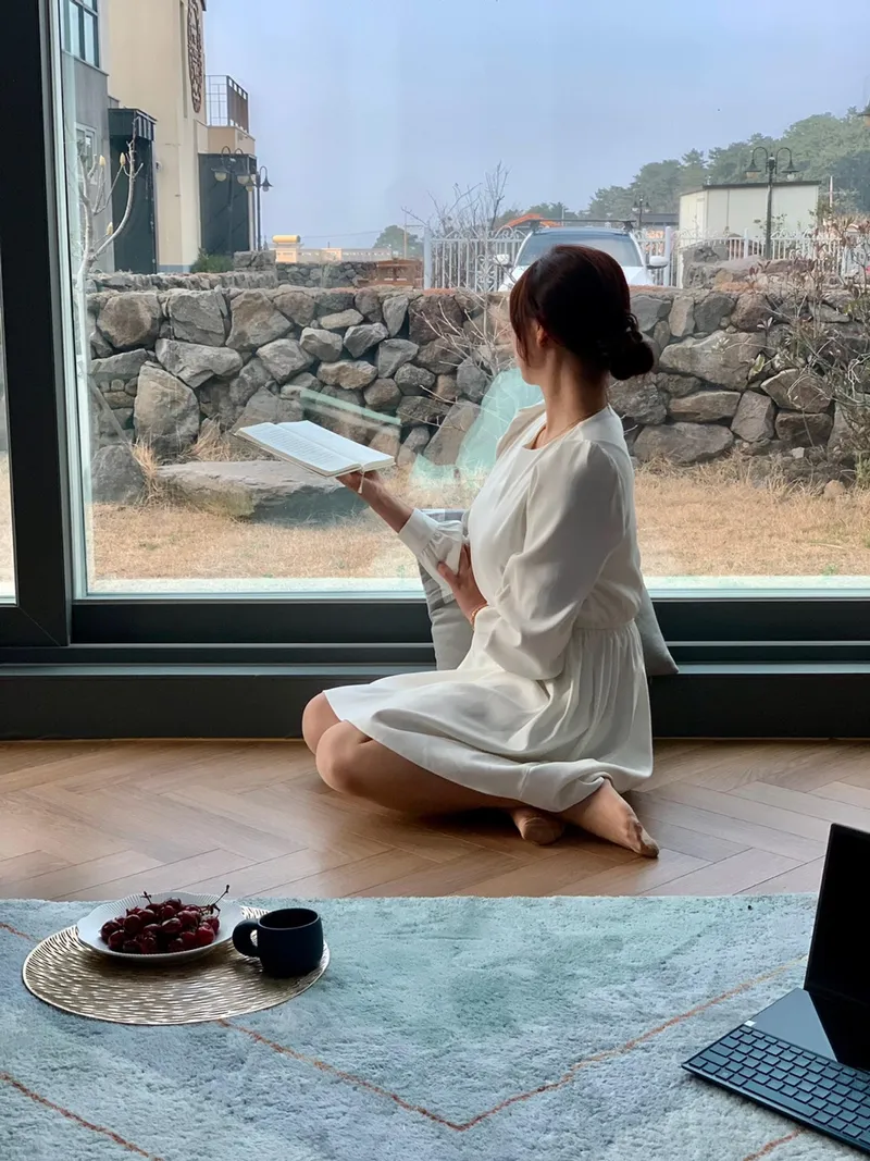 [제주 애월] #넓은 독채 #잔디마당 #바베큐데크 #복층 #가까운오름 3 42