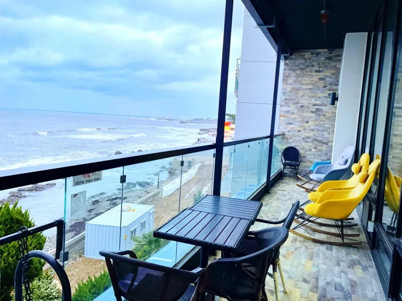 [Gijang, Busan] European-style two-room private pension #3 bathrooms #2 shower rooms 50