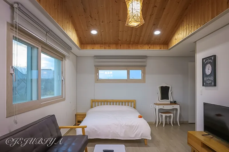 [제주 구좌] 돌담과잔디정원이예쁜 독채2층 전원주택(녹차) 3