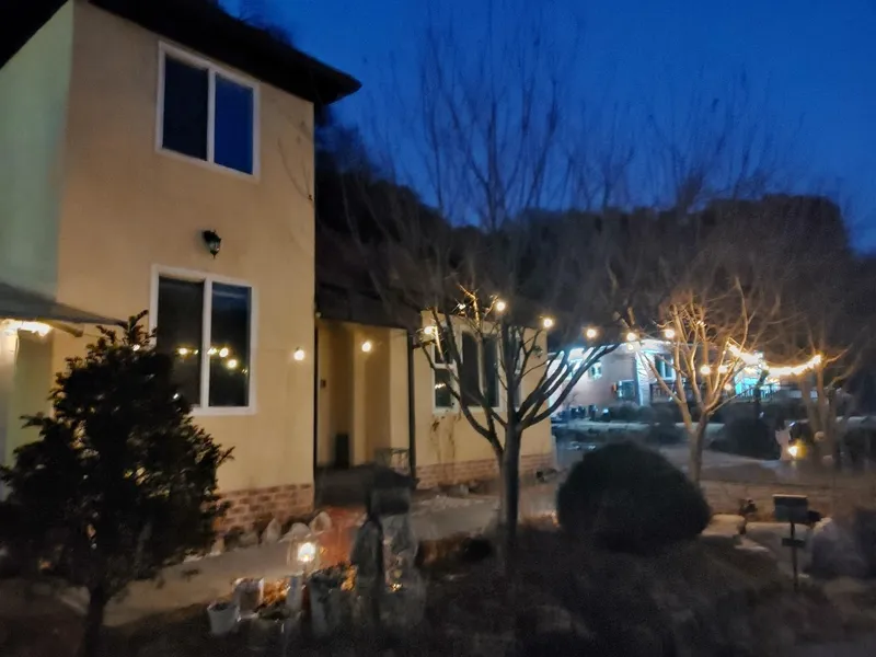 [Gapyeong] Independent accommodation with lawn yard 2