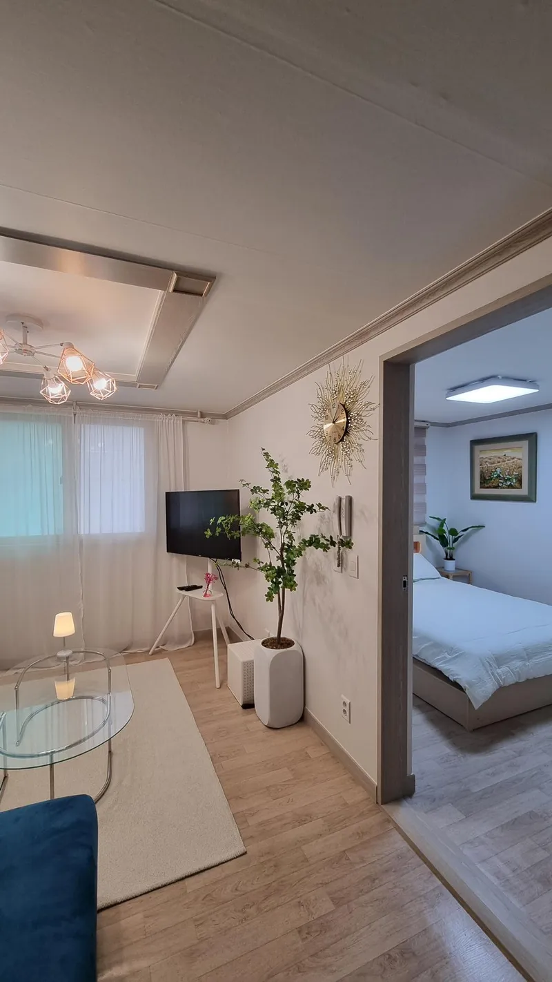 [Suseong, Daegu] Dongdaeguro Suseongmot Three-Room Apartment/1 Minute to Food Alley/Free Parking/Netflix/Daegu Travel 6