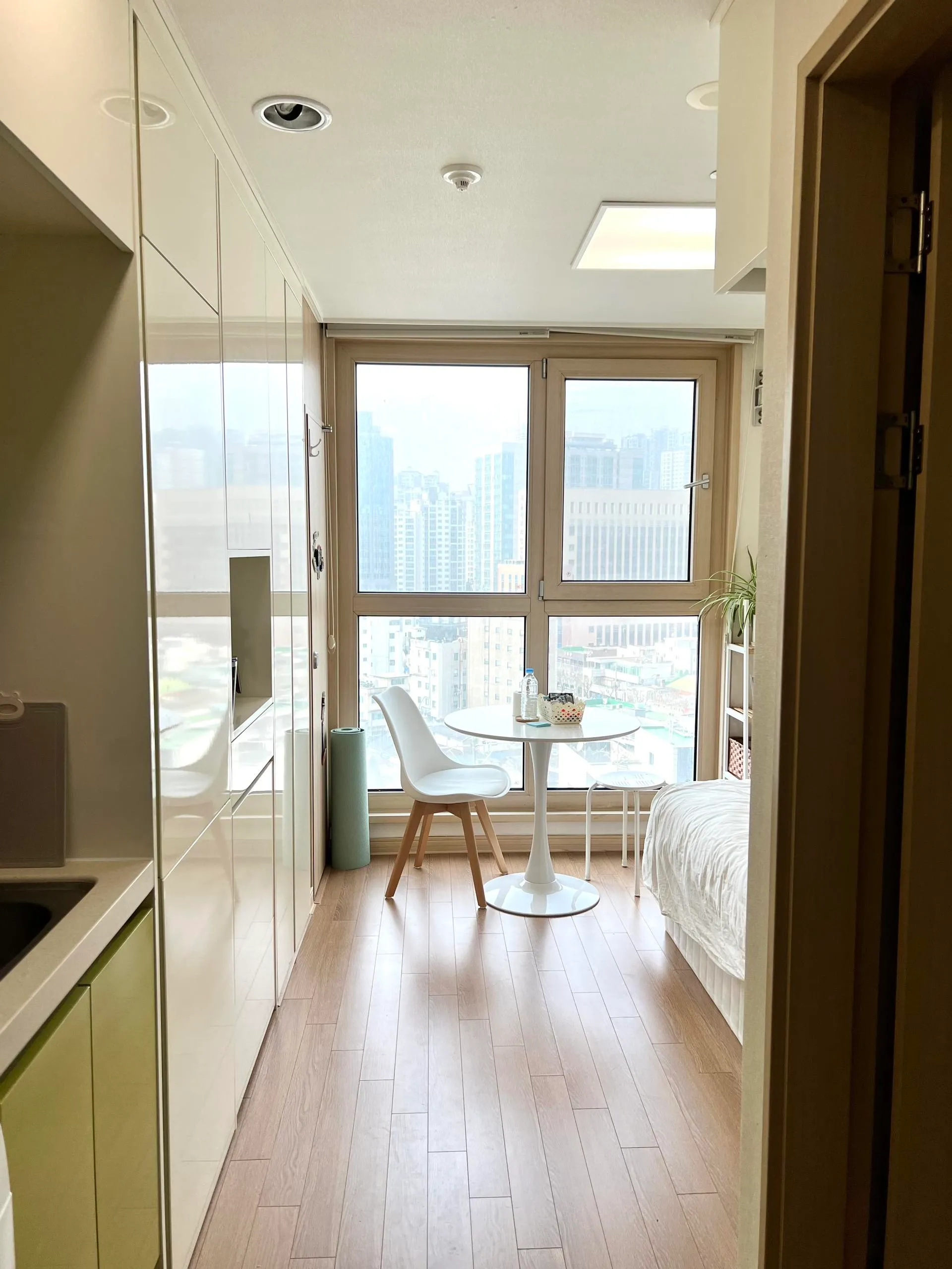 Singongdeok-dong City View One-Bedroom