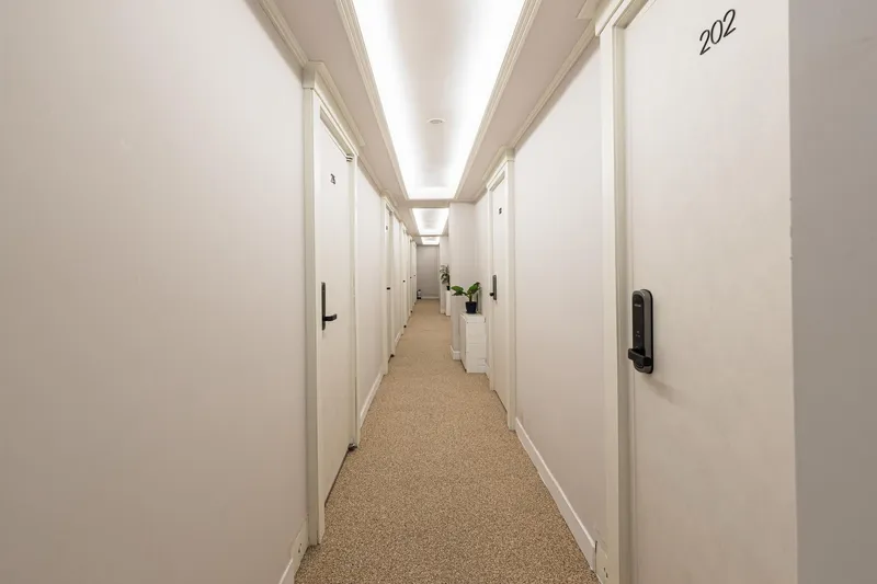 [Seongbuk, Seoul] Simple & Modern Retro Korea University Jongam-dong Stay Rooftop View One Room C302 11